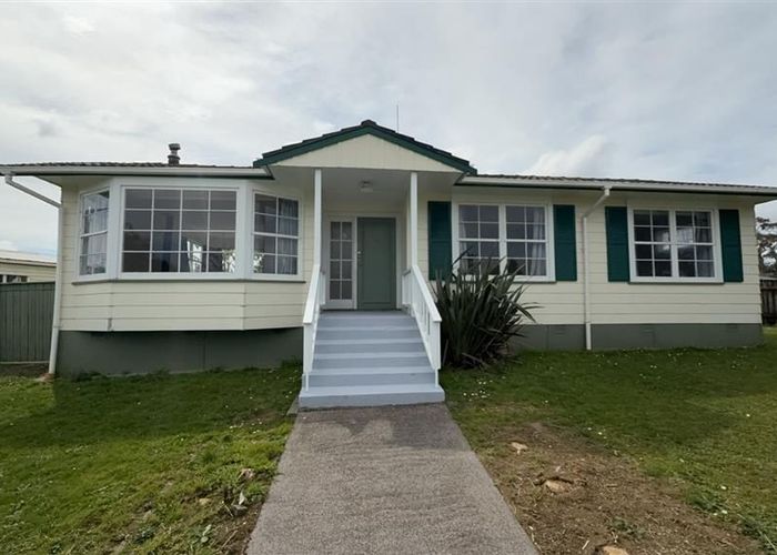 at 1 Fairlight Place, Manurewa, Manukau City, Auckland