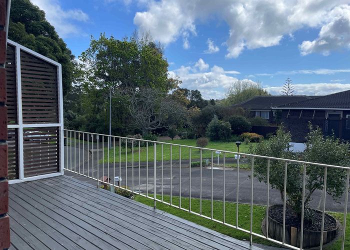  at 1/29 Rapallo Place, Farm Cove, Manukau City, Auckland