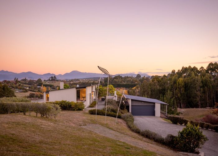  at 48 Westdale Road, Redwood Valley