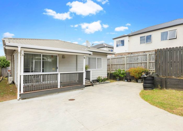  at 2 Bill Phillip Place, Clendon Park, Manukau City, Auckland