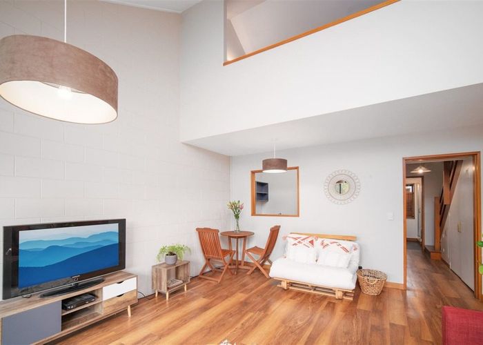  at 2/164 Kilmore Street, Christchurch Central, Christchurch