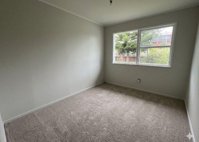  at 4 Wickman Way, Mangere East, Manukau City, Auckland