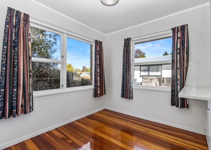  at 6 Margaret Place, Deanwell, Hamilton, Waikato