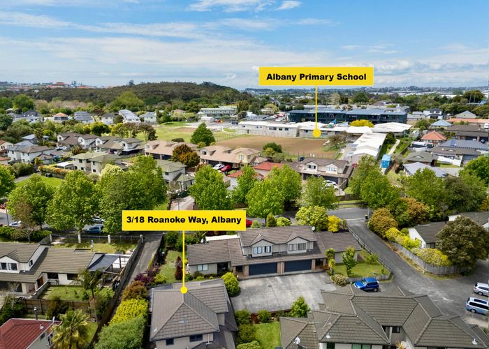  at 3/18 Roanoke Way, Albany, Auckland
