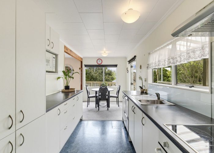  at 79 Queens Road, Glen Avon, New Plymouth, Taranaki