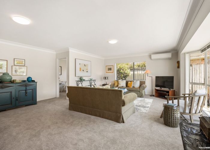  at 1/843 Manukau Road, Royal Oak, Auckland