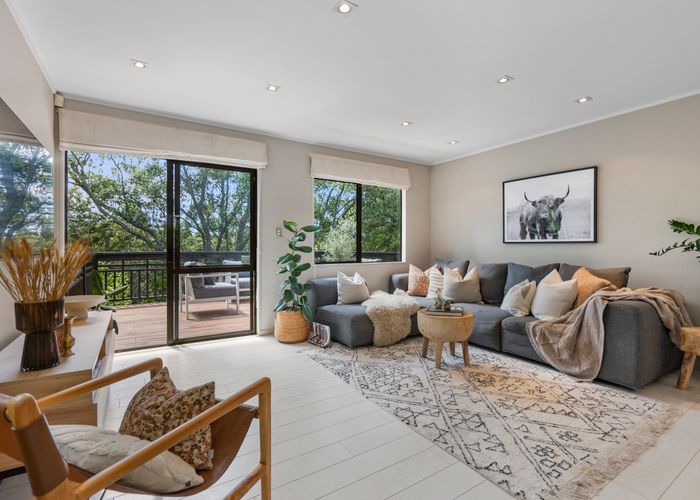  at 4/37 ONEWA RD, Northcote, North Shore City