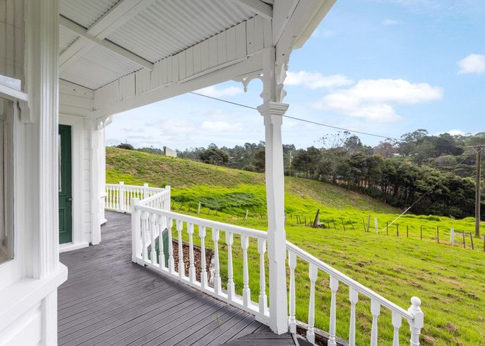  at 24 Mudgeways Road, Massey, Waitakere City, Auckland