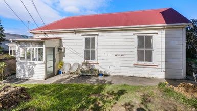  at 130 Northland Road, Northland, Wellington