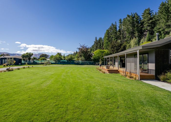  at 8 Kingan Road, Luggate, Wanaka, Otago
