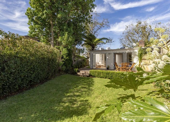  at 2/51 Empire Road, Epsom, Auckland