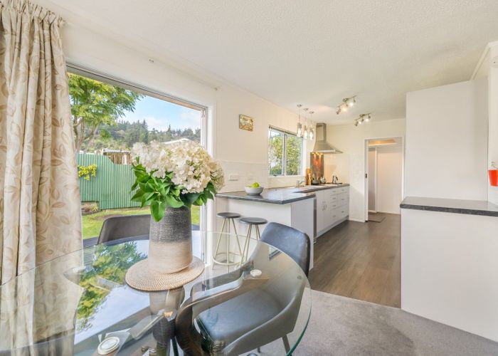  at 11A Mangaroa Hill Road, Maoribank, Upper Hutt