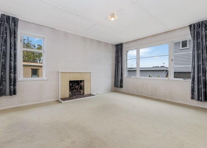  at 16 Brains Road, Kelston, Auckland