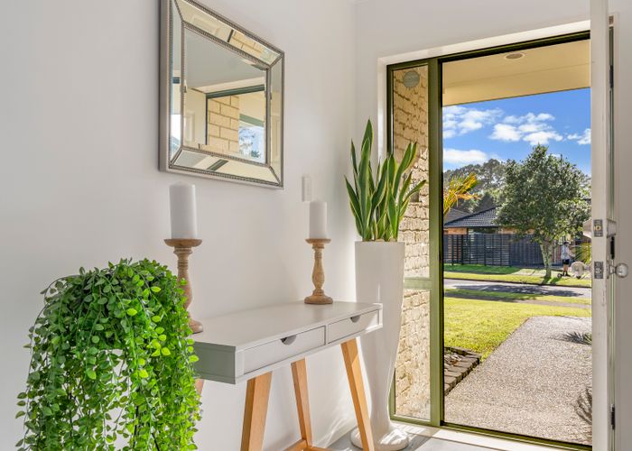  at 24 Chelmsley Avenue, Henderson, Auckland