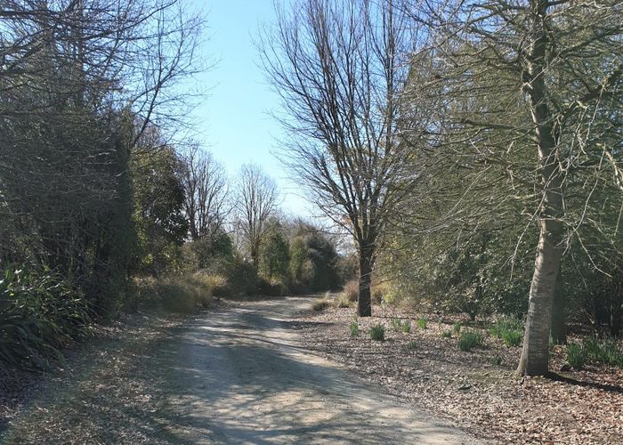  at 138 Lynch Road, Levels