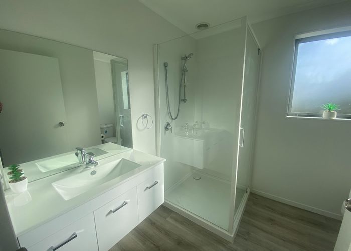  at 32a Gainsborough Street, Manurewa, Manukau City, Auckland