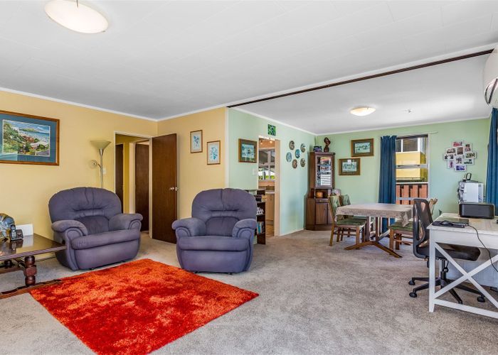 For sale 62 Huanui Street, Ranui Heights, Porirua, Wellington homes.co.nz