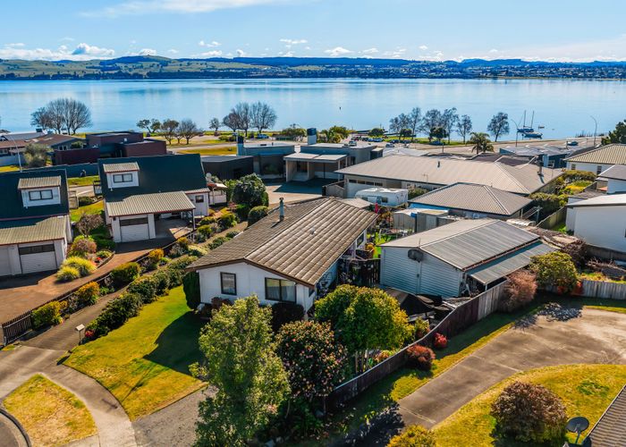  at 14 and 15 Tobin Place, Richmond Heights, Taupo, Waikato