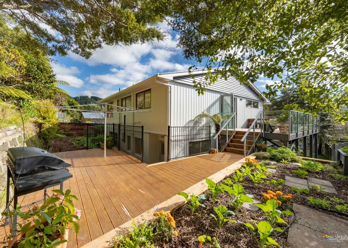  at 8 Chichester Drive, Pinehaven, Upper Hutt