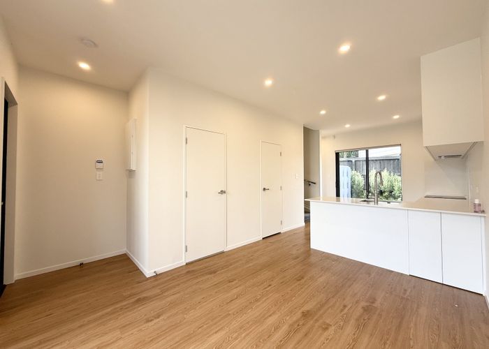  at 12D Woodhouse Place, West Harbour, Waitakere City, Auckland