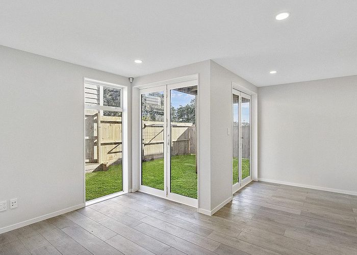  at 2/49 Mangere Road, Otahuhu, Auckland City, Auckland