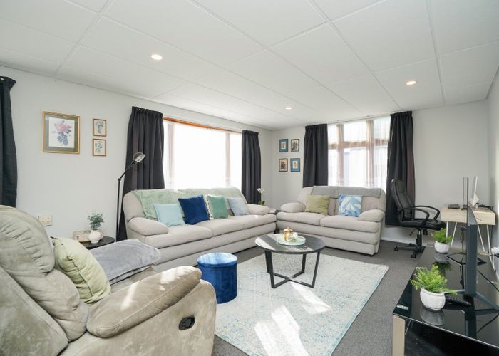  at 8 Robertson Street, Woodlands, Invercargill