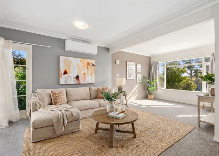  at 93 Sylvan Avenue, Northcote, North Shore City, Auckland