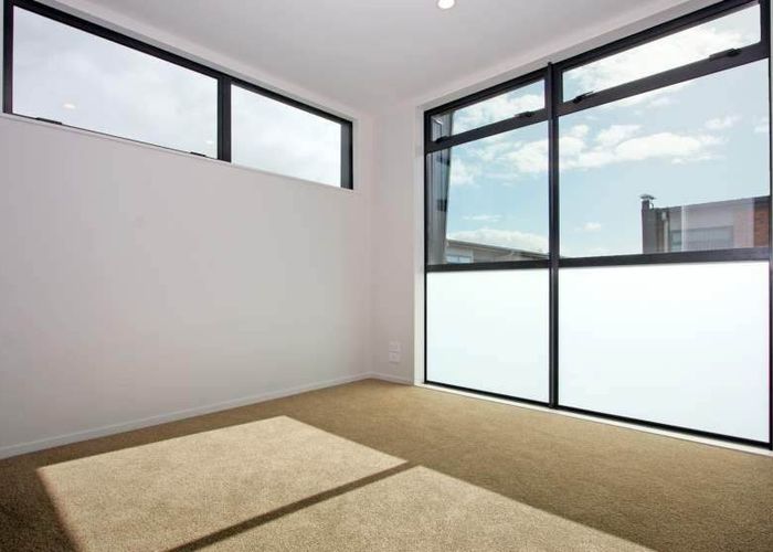  at 5/182 Flat Bush School Road, Flat Bush, Manukau City, Auckland