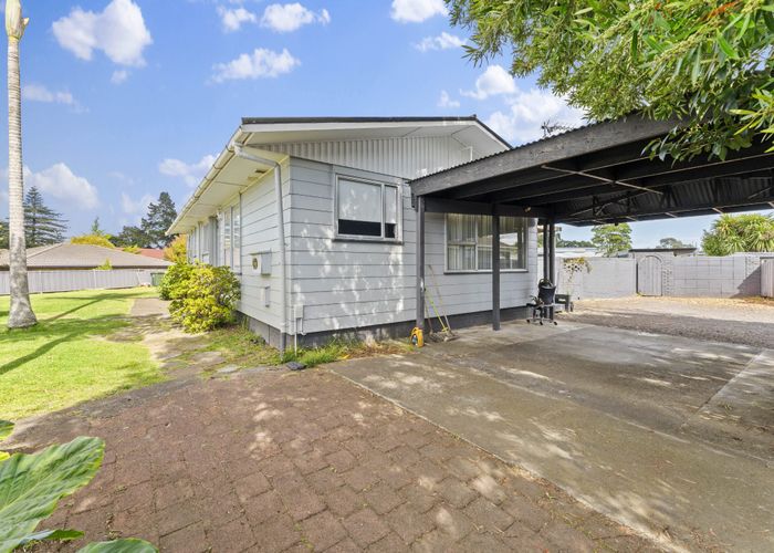  at 9 Lawford Place, Mangere, Auckland