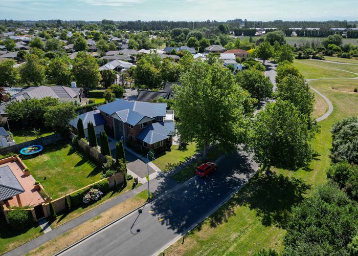  at 62 Willowview Drive, Redwood, Christchurch