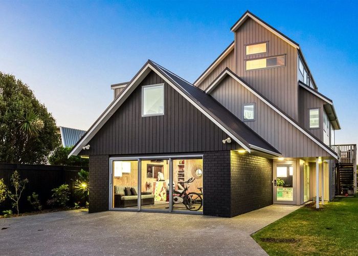  at 249 Manly Street, Paraparaumu Beach, Kapiti Coast, Wellington