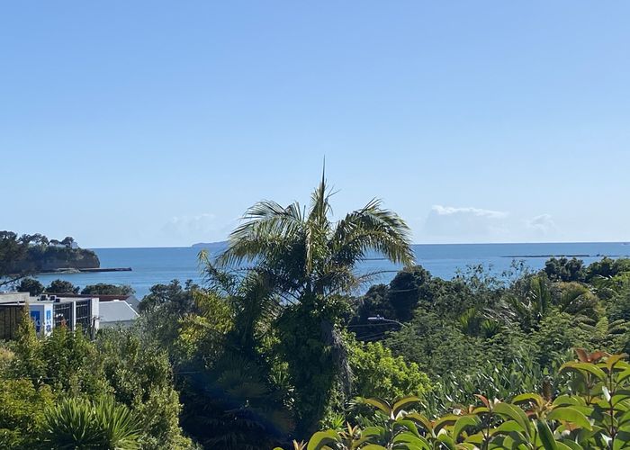  at 22 Browns Bay Road, Browns Bay, North Shore City, Auckland