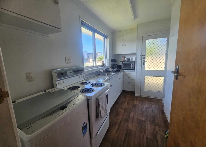  at 1/728 Fergusson drive, Elderslea, Upper Hutt, Wellington