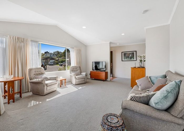  at 6 The Boulevard, Red Beach, Rodney, Auckland