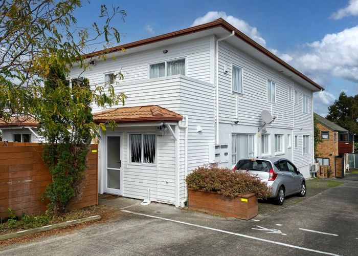  at 4/325 Mount Albert Road, Mount Roskill, Auckland City, Auckland