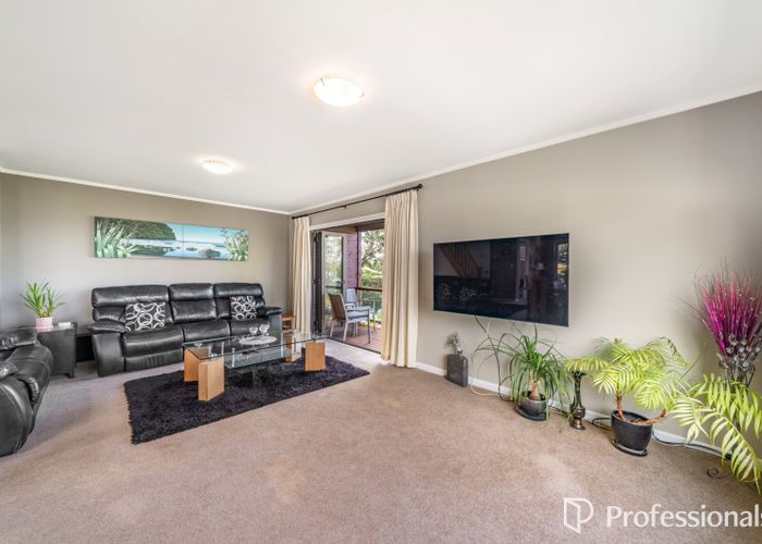  at 11 Maungaraki Road, Korokoro, Lower Hutt, Wellington