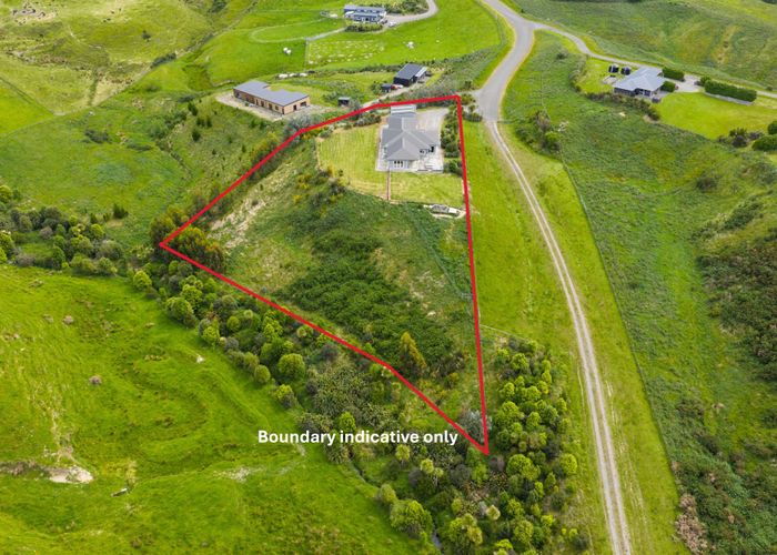  at 52 Highland View Drive, Tokomaru, Horowhenua, Manawatu / Whanganui