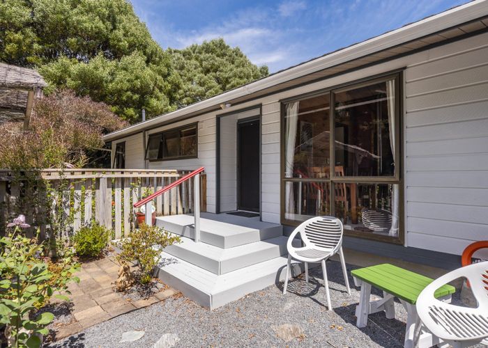  at 222 Main Road South, Raumati South, Kapiti Coast, Wellington