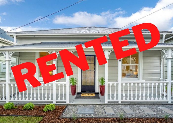  at 17 Anne Street, Devonport, North Shore City, Auckland