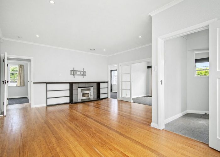  at 256 Waiwhetu Road, Waterloo, Lower Hutt, Wellington