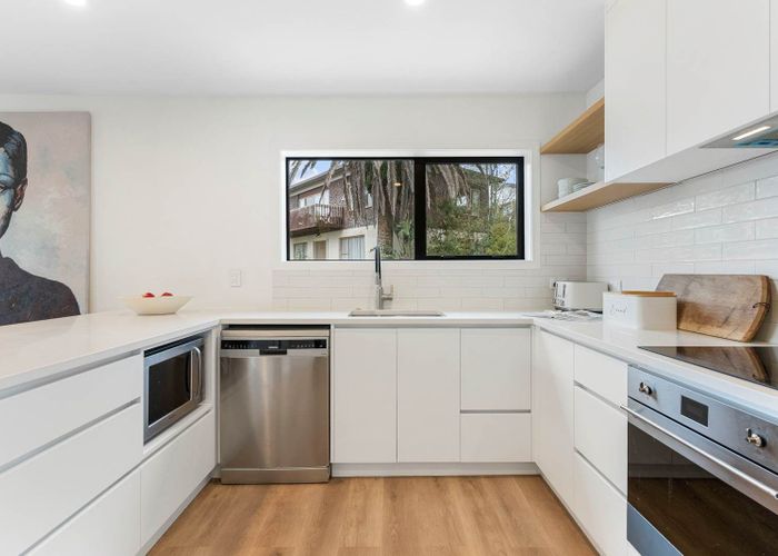  at 1/12 Surville Place, Mairangi Bay, North Shore City, Auckland