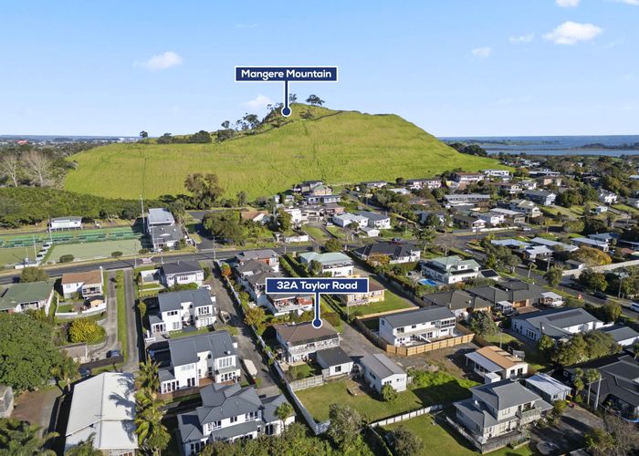  at 32a Taylor Road, Mangere Bridge, Manukau City, Auckland