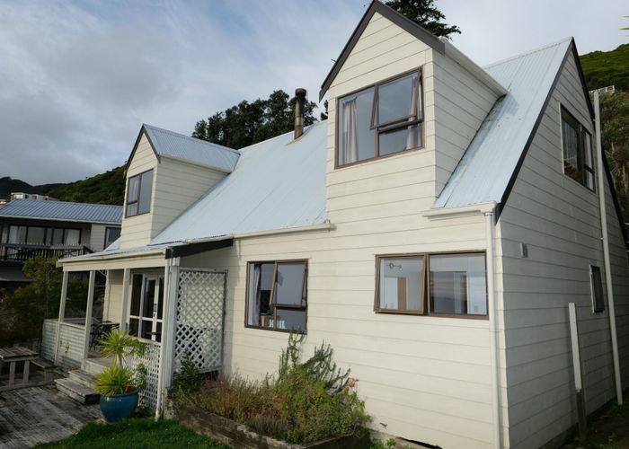  at 67 Kotare Street, Waikanae