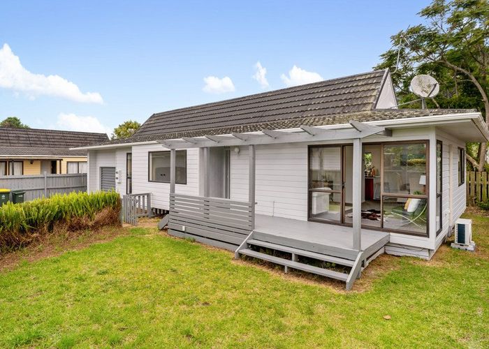  at 3/6 Mimosa Place, Half Moon Bay, Manukau City, Auckland