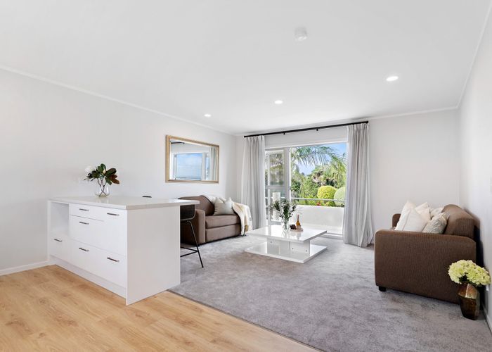  at 5/18 Parr Terrace, Castor Bay, North Shore City, Auckland