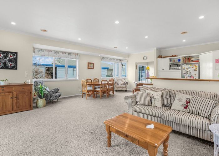  at 52 Norton Park Avenue, Fairfield, Lower Hutt, Wellington