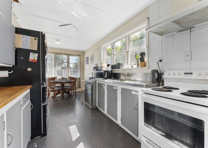  at 37 Rangiora Avenue, Roslyn, Palmerston North