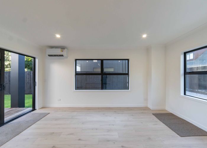  at 2/11 Comries Road, Chartwell, Hamilton, Waikato