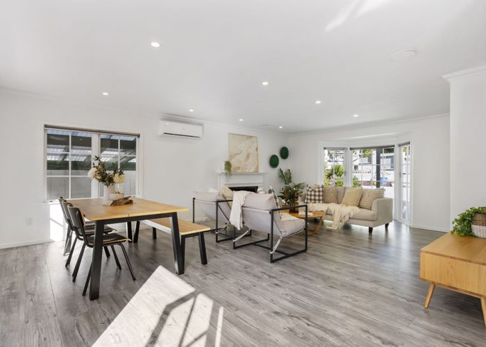  at 30 Glencourt Place, Glenfield, North Shore City, Auckland