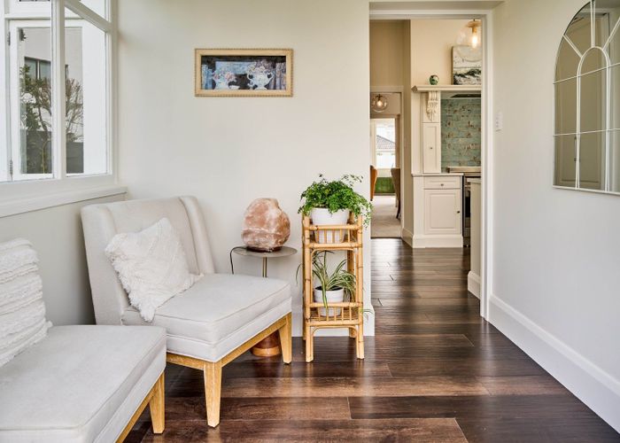  at 6 Penrose Street, Woburn, Lower Hutt